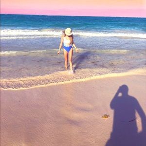 One piece color block swimsuit